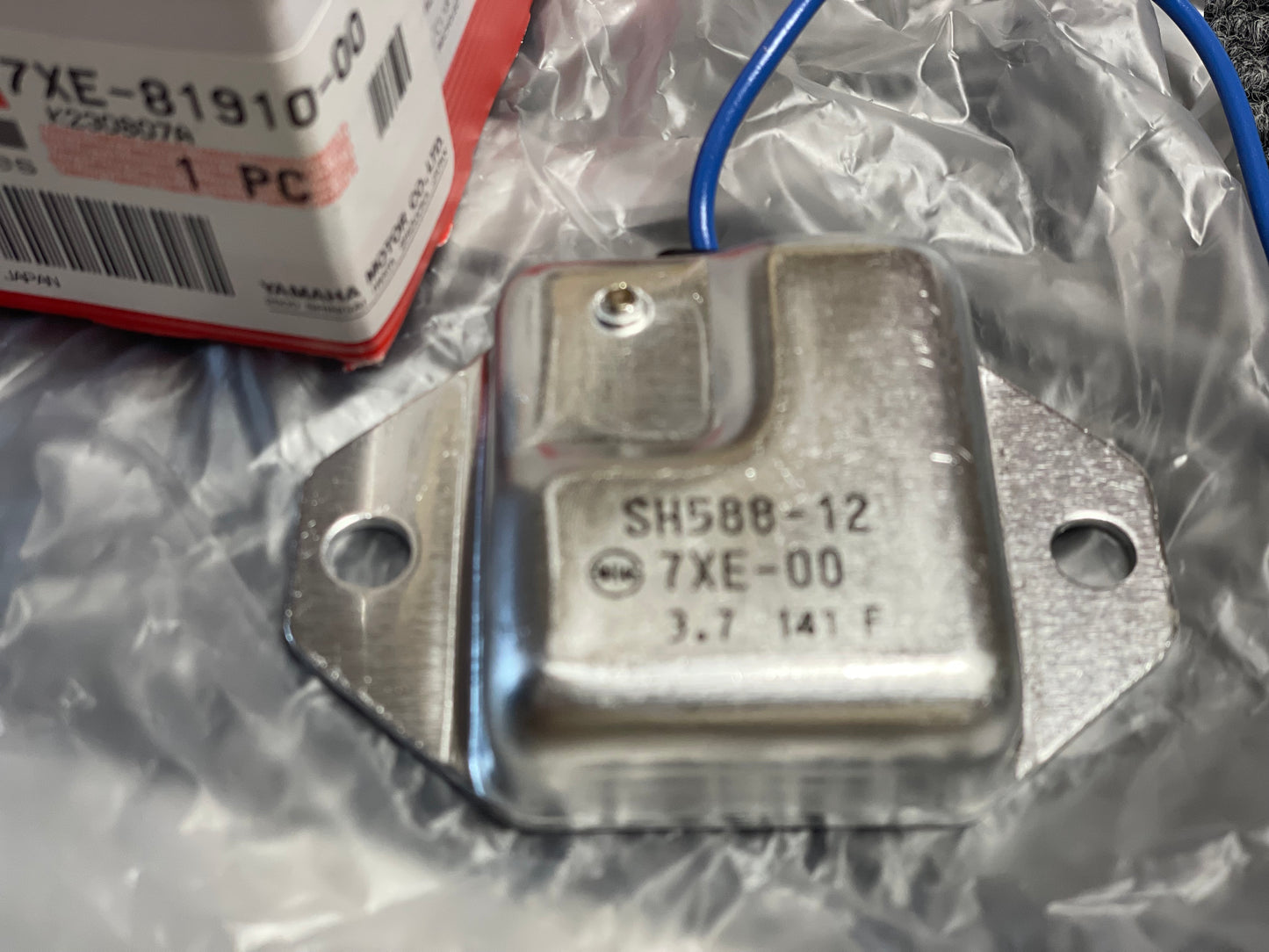 YAMAHA OEM VOLTAGE REGULATOR | 7XE-81910-00-00