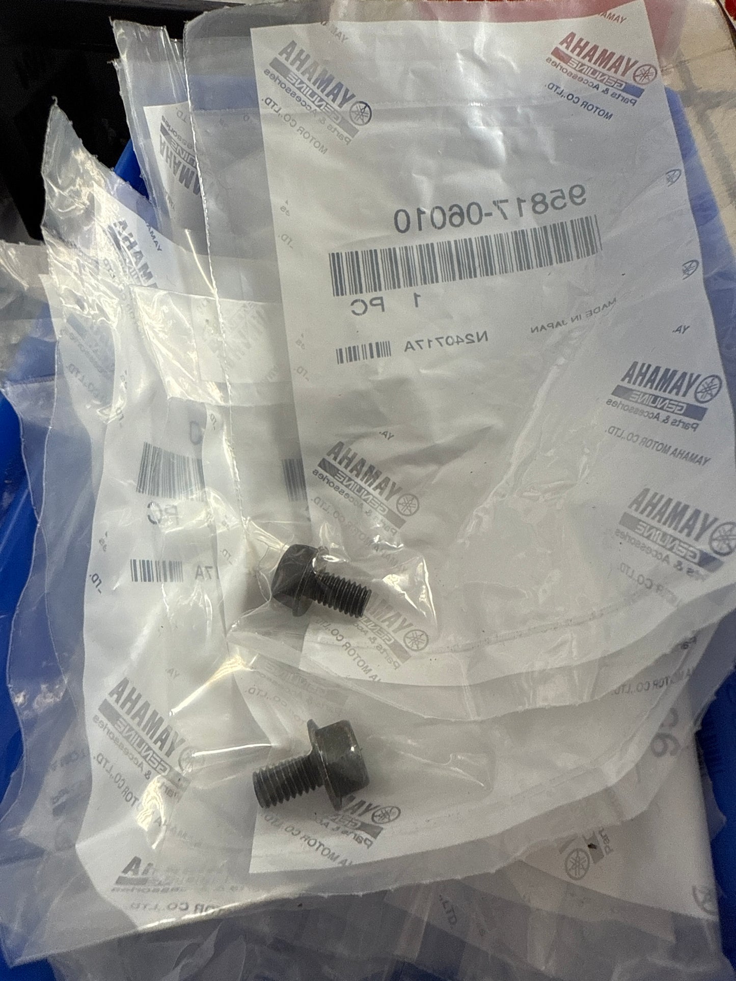 Front Plastic Rod Screws| 95817-06010