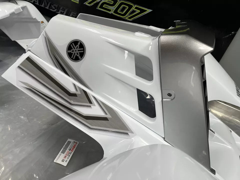 2006 White OEM Yamaha Banshee 350 Full Plastic Kit & Graphics Installation